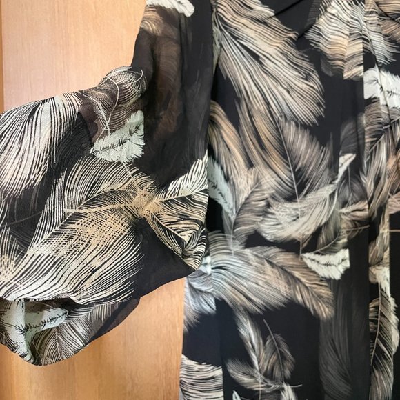 Diane von Furstenberg Feather Pattern Silk Tunic Blouse - Picture 6 of 7